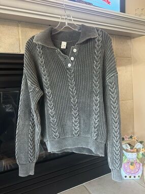 Cozy Cable-Knit Collared Sweater - Gray